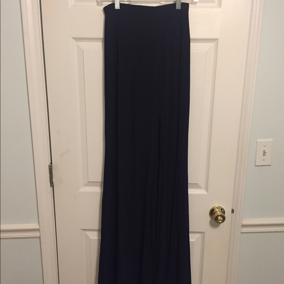 ❤️ Two (2) piece Crystal Navy Halter and long skirt Formal Gown 💋 - Picture 4 of 8